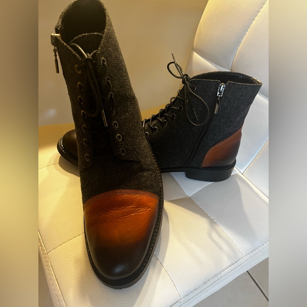 Leather and wool boots for men size 11